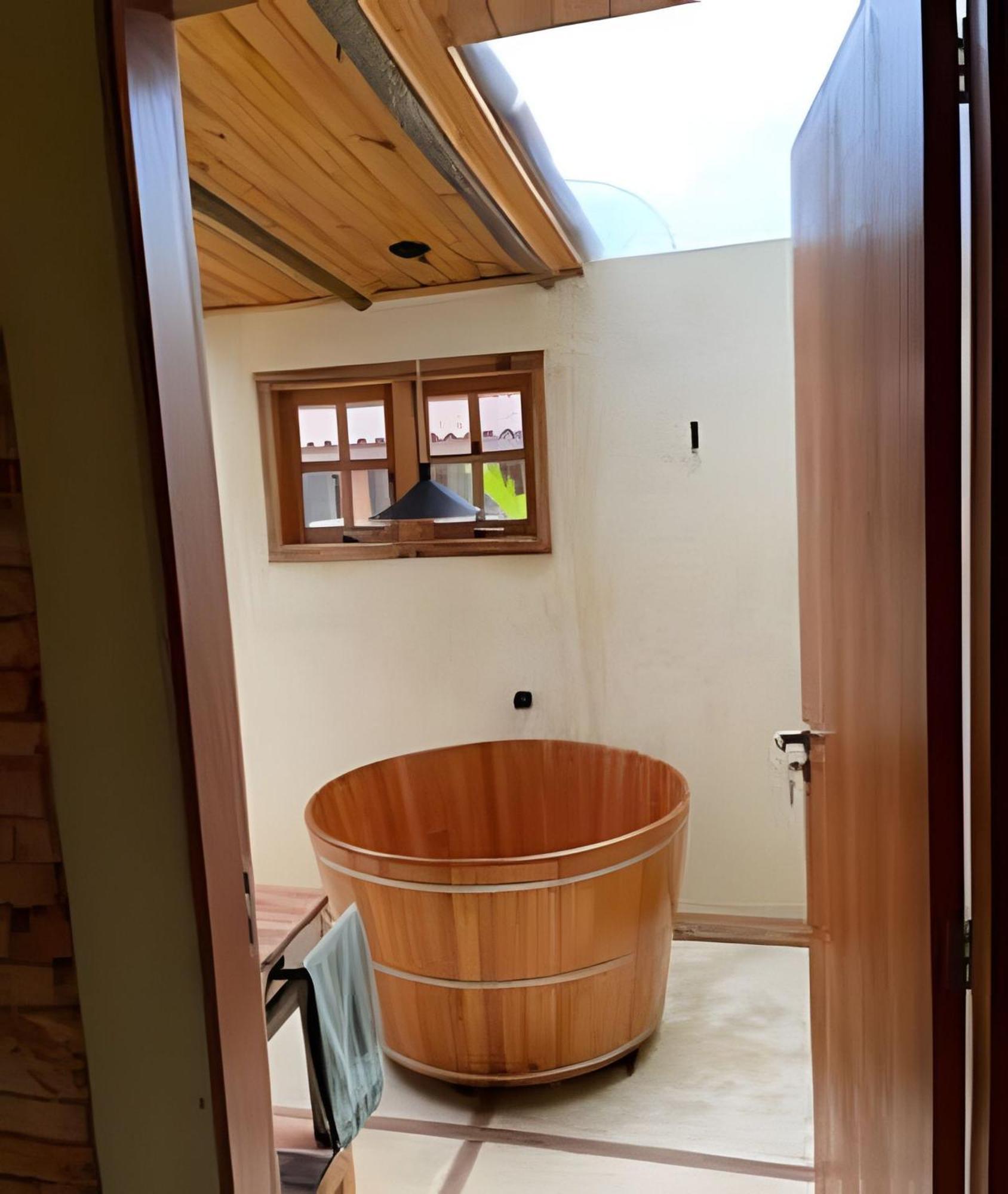 Sitio Santo Antonio - Chale 1 Com Ofuro Guest House Atibaia Exterior photo
